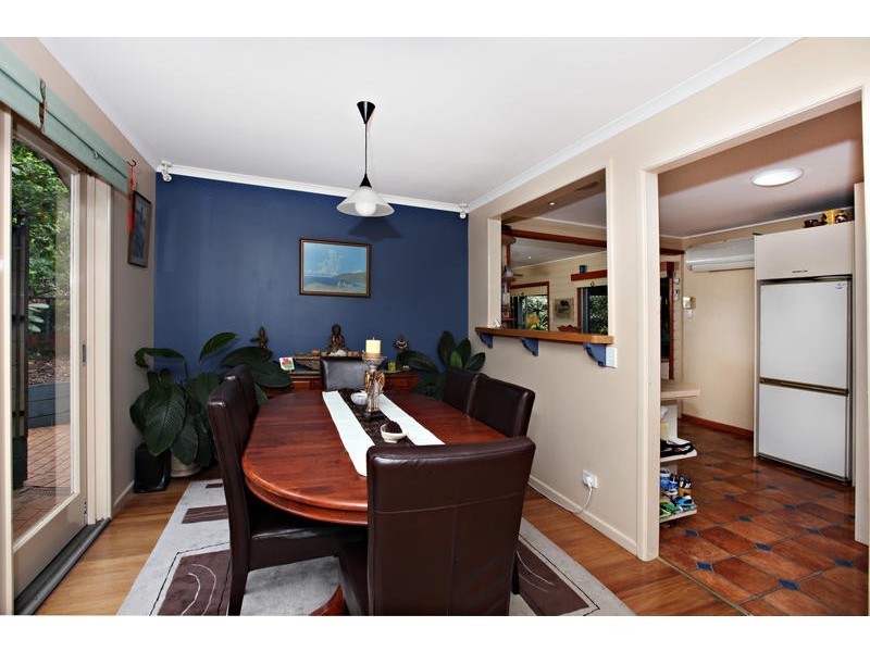99 Akuna Street, Kenmore QLD 4069